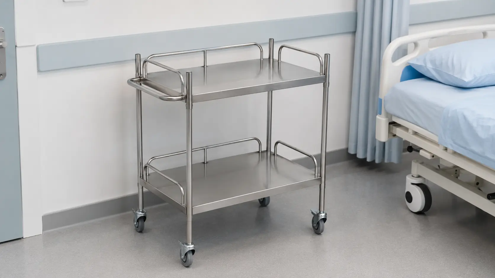 Guéridon médical inox à deux plateaux
