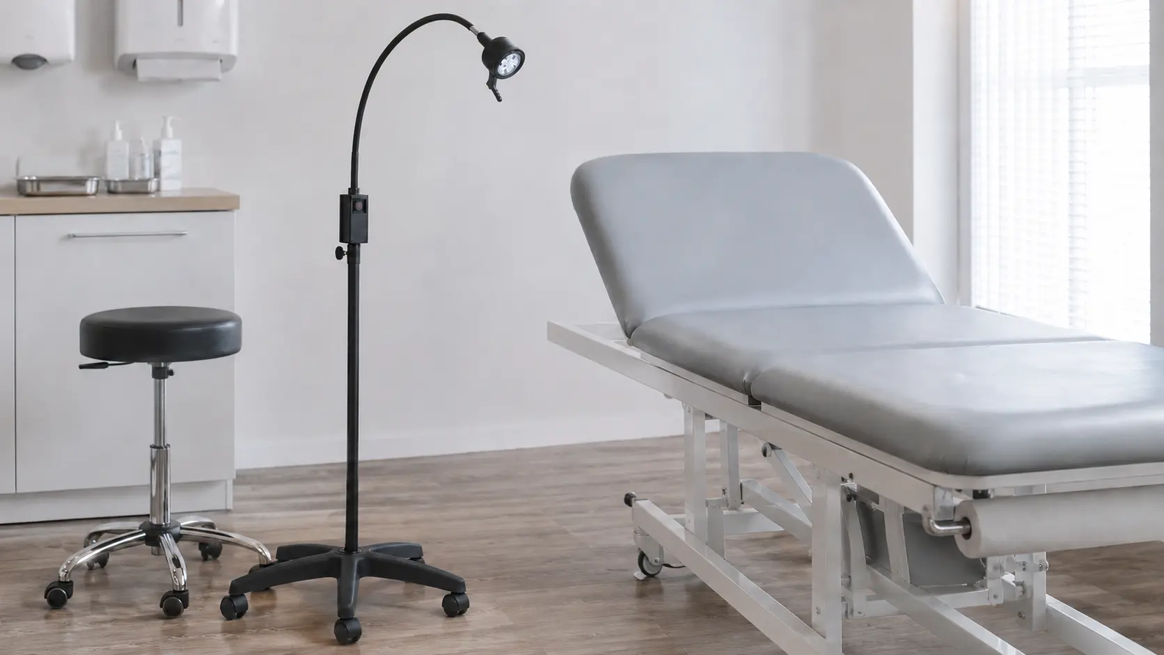Lampe d'examen LED avec bras flexible